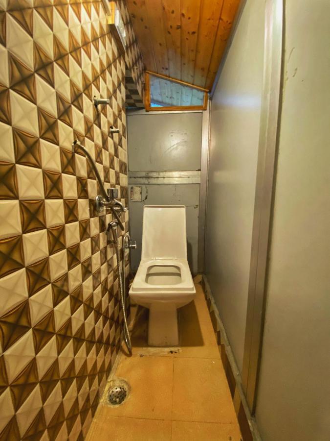 Pine Tower Inn 마날리 외부 사진